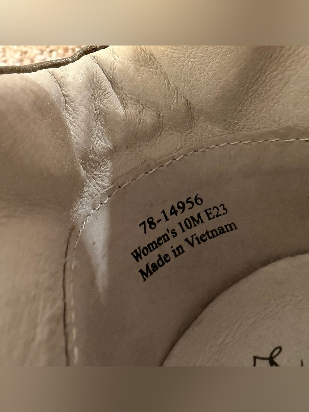 Women's JOHNSTON & MURPHY Emery Zip Bootie in Brown, Size 10M - Picture 8 of 8
